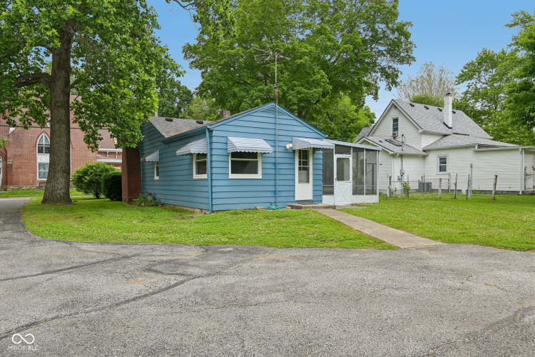 Listing Image 28