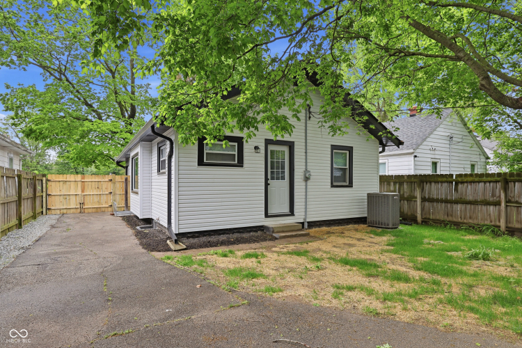 Listing Image 35