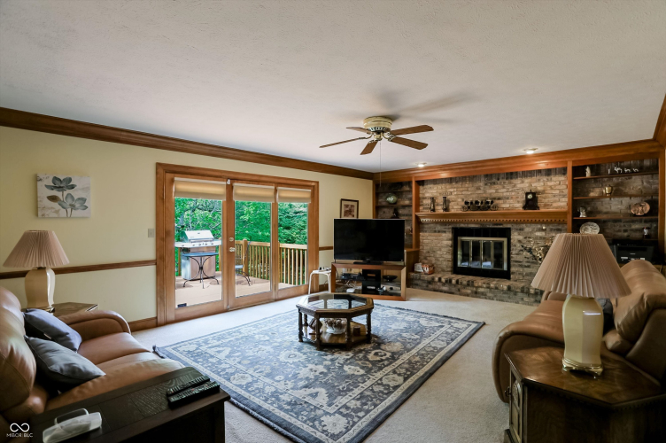 Listing Image 18
