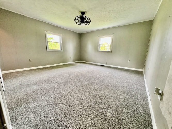 Listing Image 50