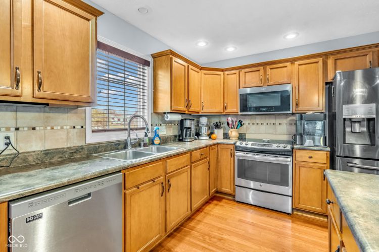 Listing Image 15