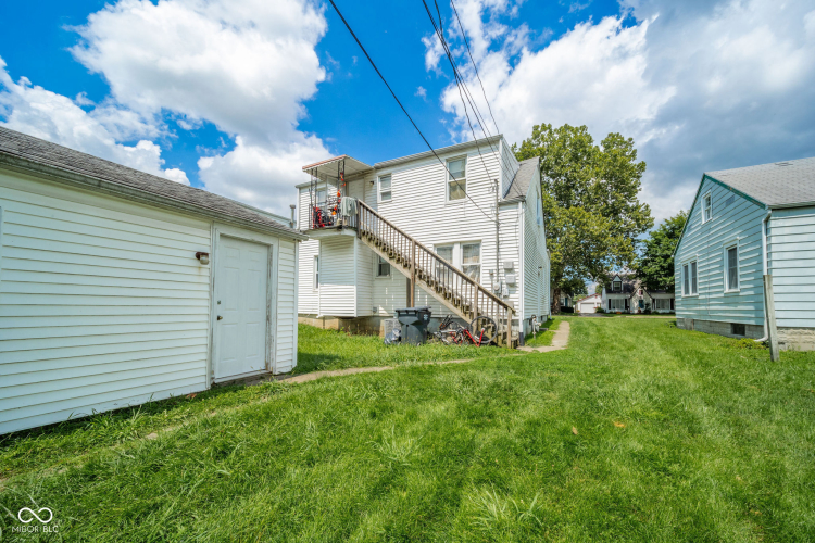 Listing Image 3