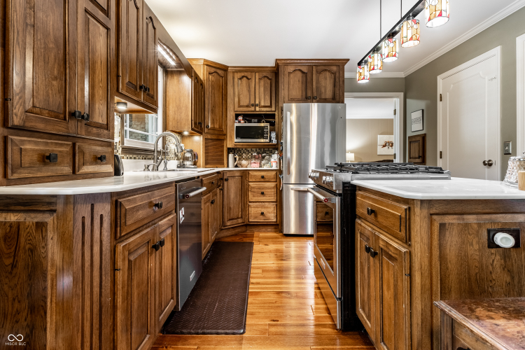 Listing Image 15