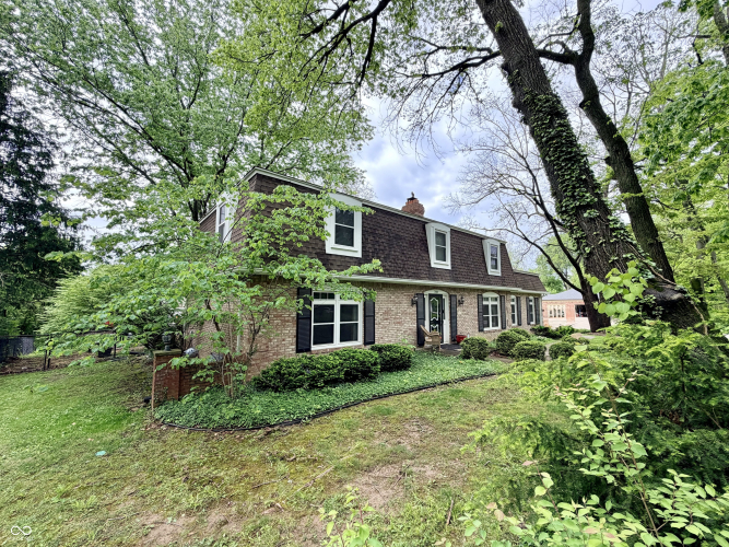 Listing Image 4