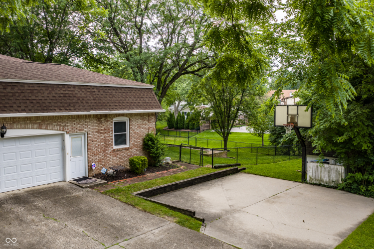 Listing Image 62