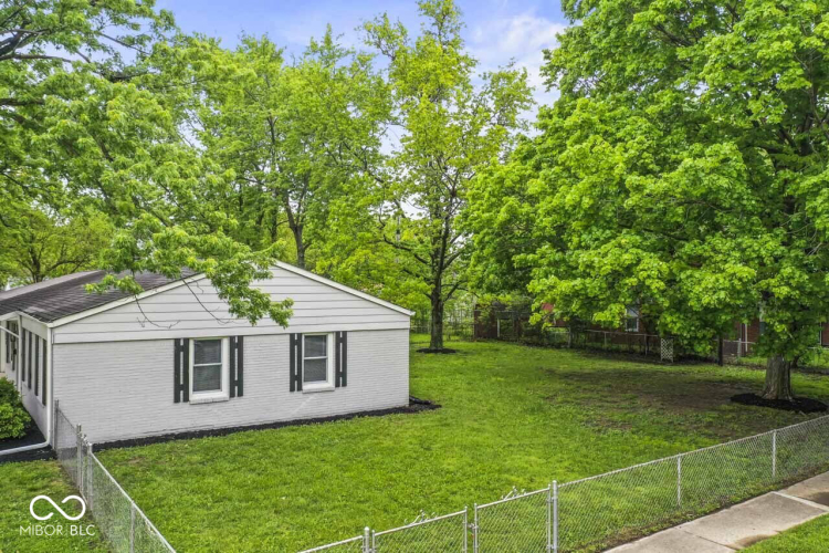 Listing Image 14