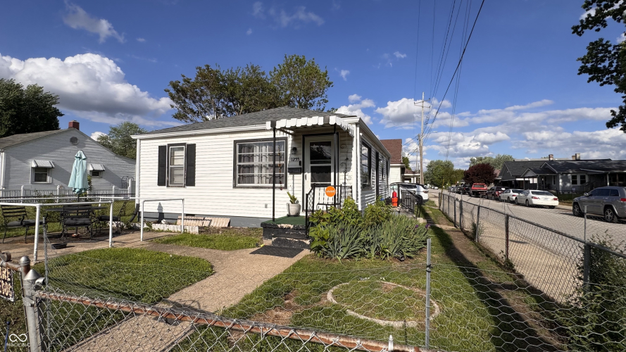 Listing Image 2