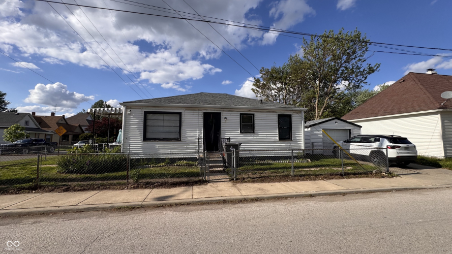 Listing Image 3