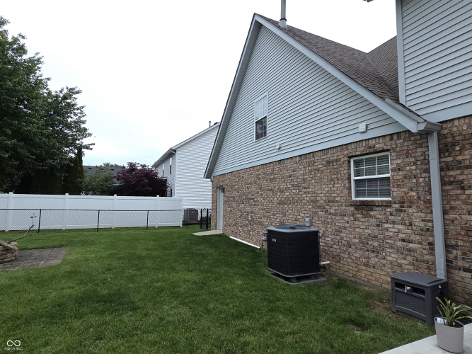Listing Image 43