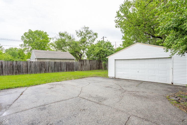 Listing Image 24