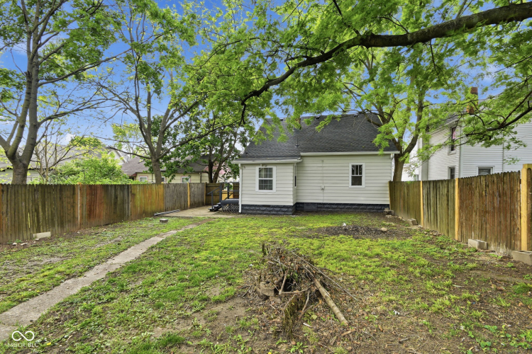 Listing Image 24