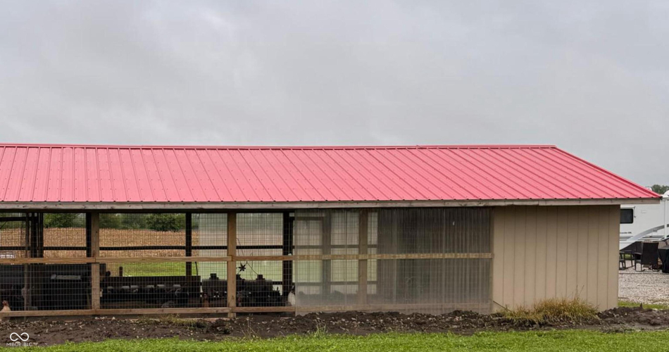 Listing Image 6