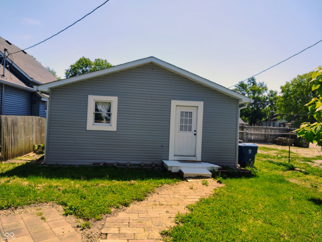 Listing Image 15