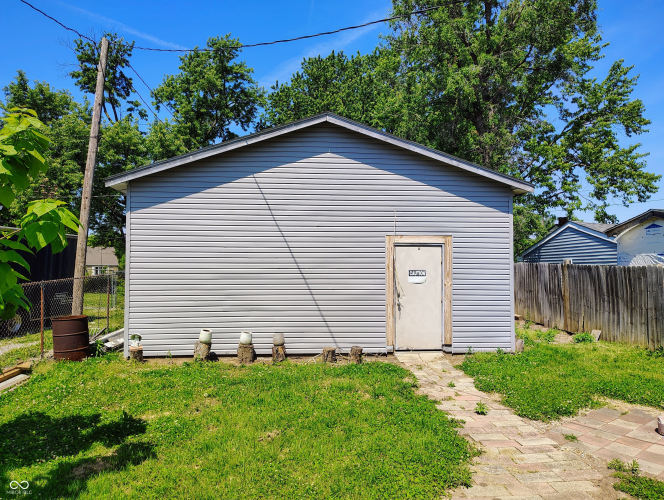 Listing Image 16