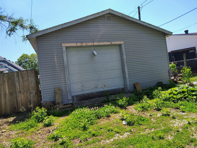 Listing Image 19