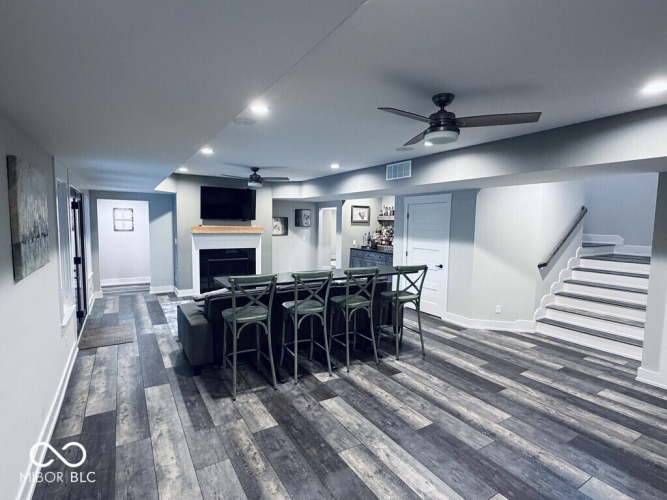 Listing Image 53