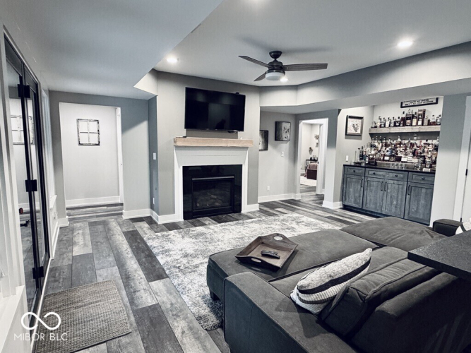 Listing Image 54