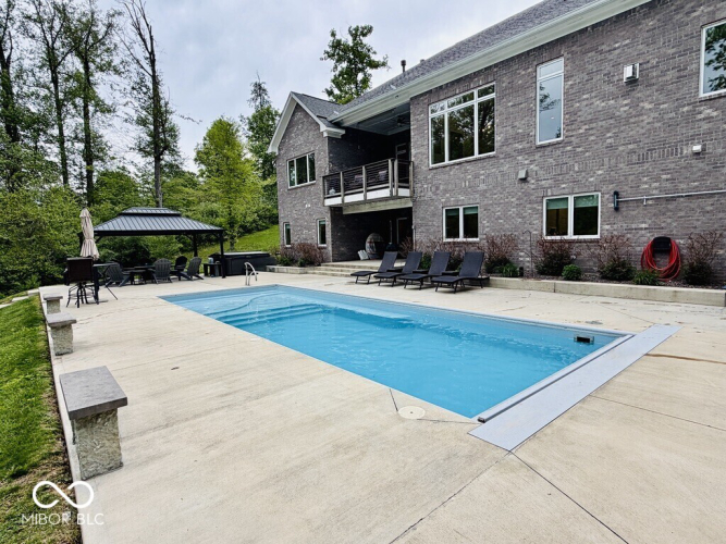Listing Image 79