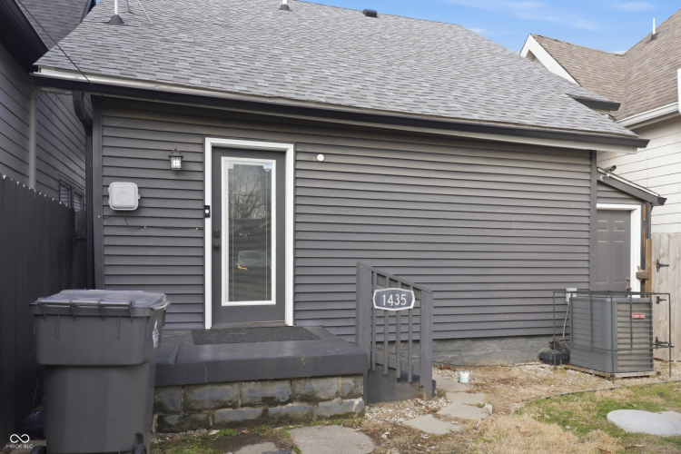 Listing Image 43