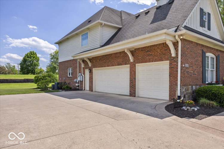 Listing Image 55