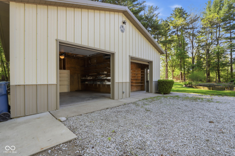 Listing Image 61