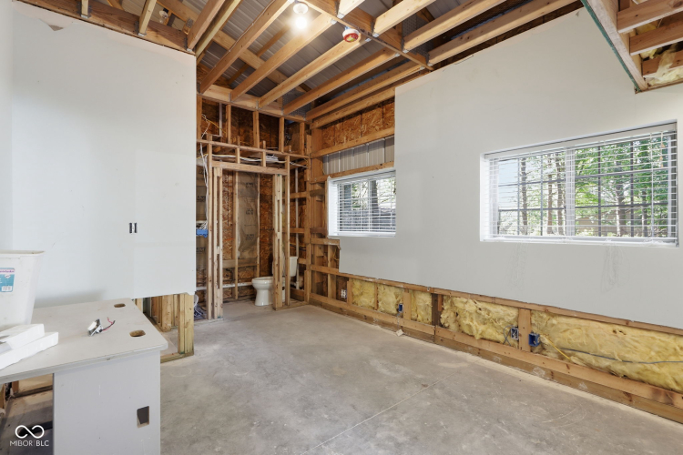 Listing Image 65