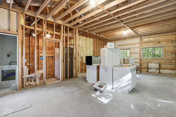 Listing Image 83