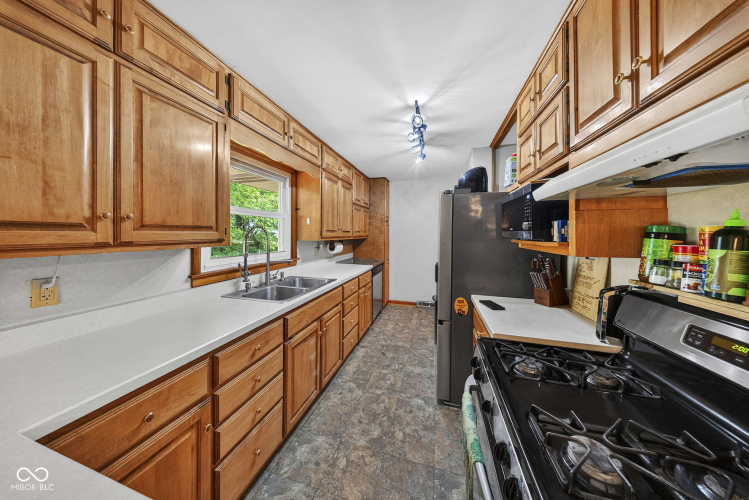 Listing Image 13