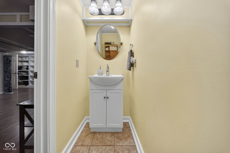 Listing Image 20