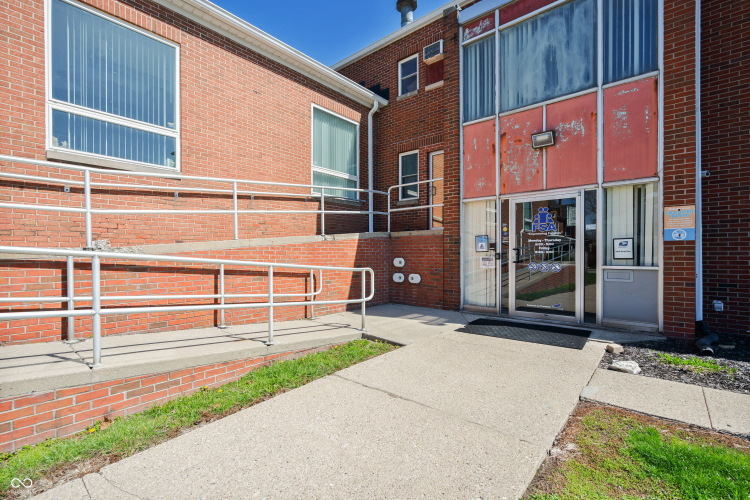 Listing Image 29