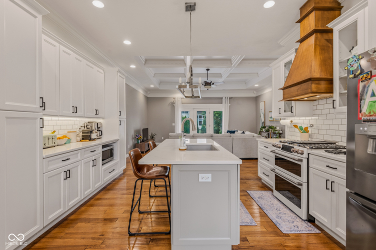 Listing Image 12