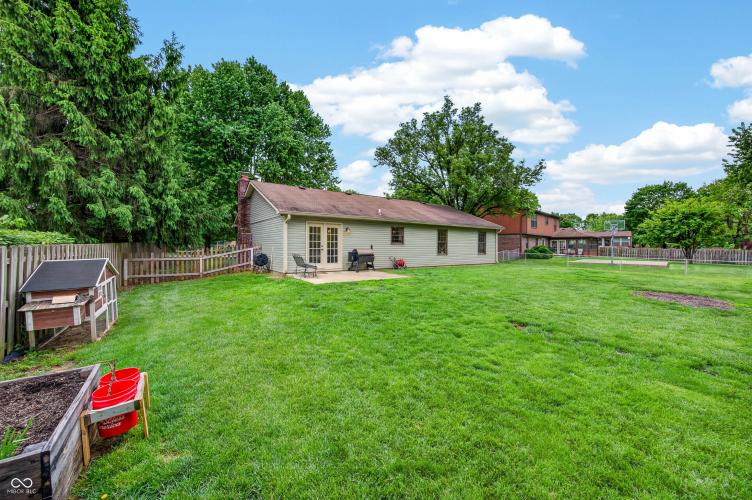 Listing Image 43