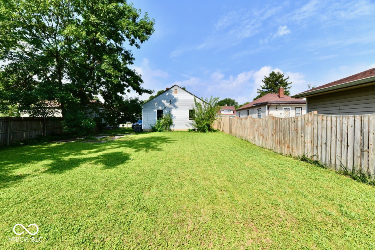 Listing Image 15