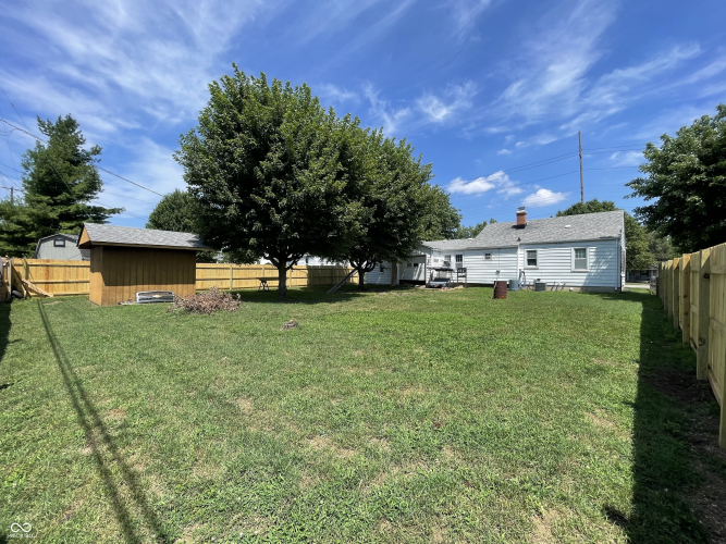 Listing Image 12