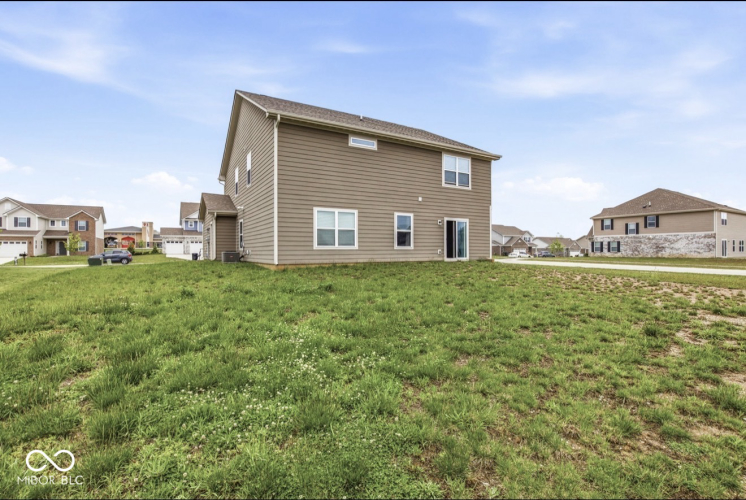 Listing Image 37