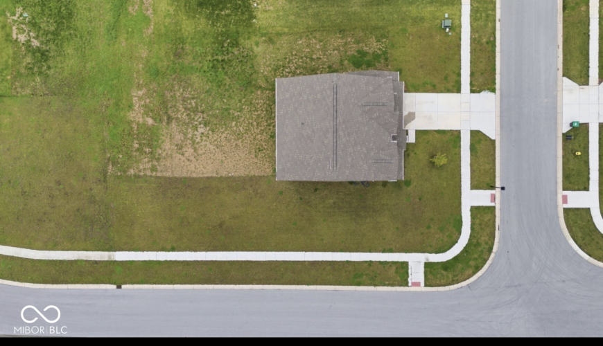Listing Image 40