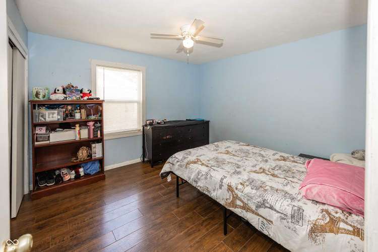 Listing Image 20