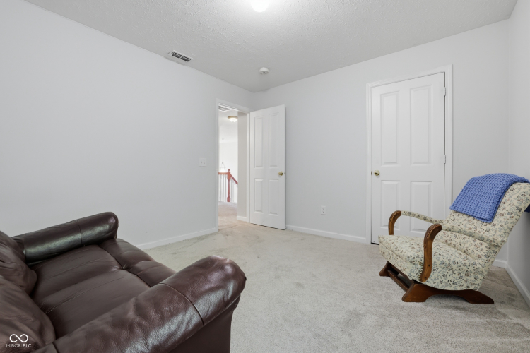 Listing Image 24