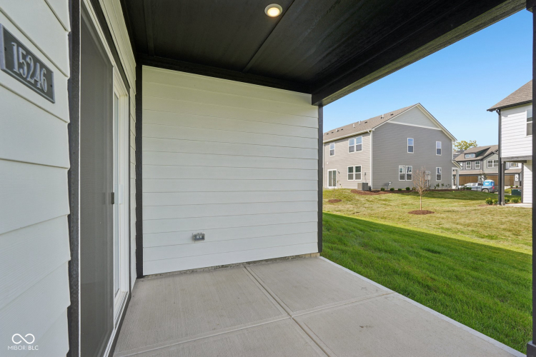 Listing Image 45