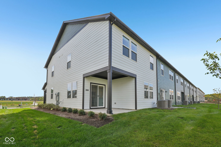 Listing Image 48