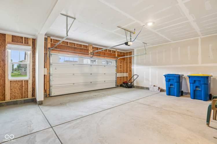 Listing Image 42
