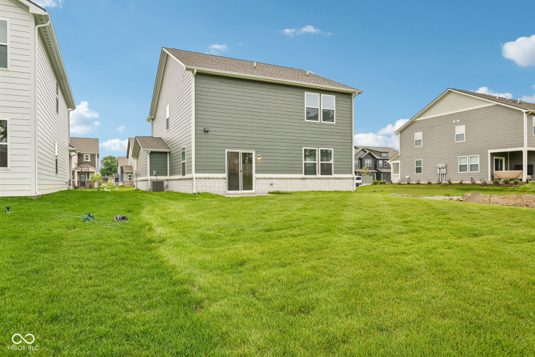 Listing Image 44