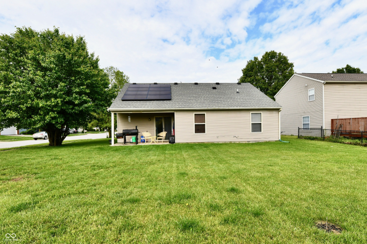 Listing Image 11