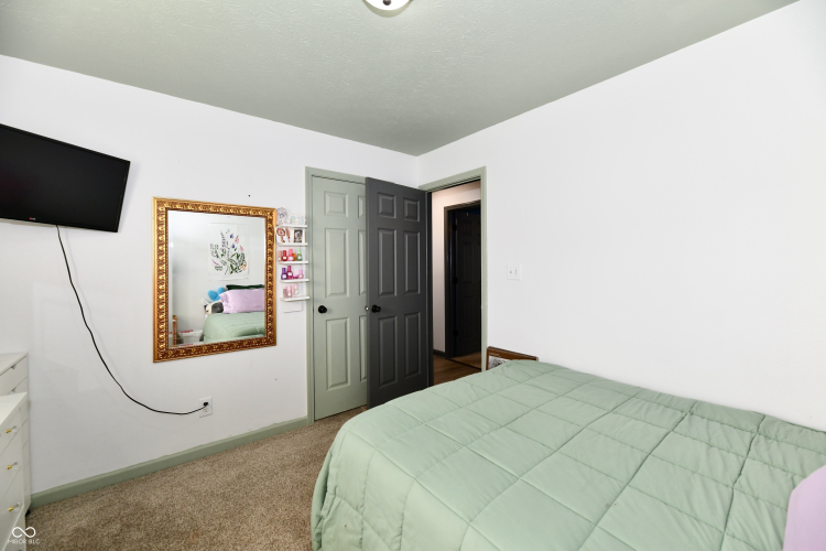 Listing Image 36