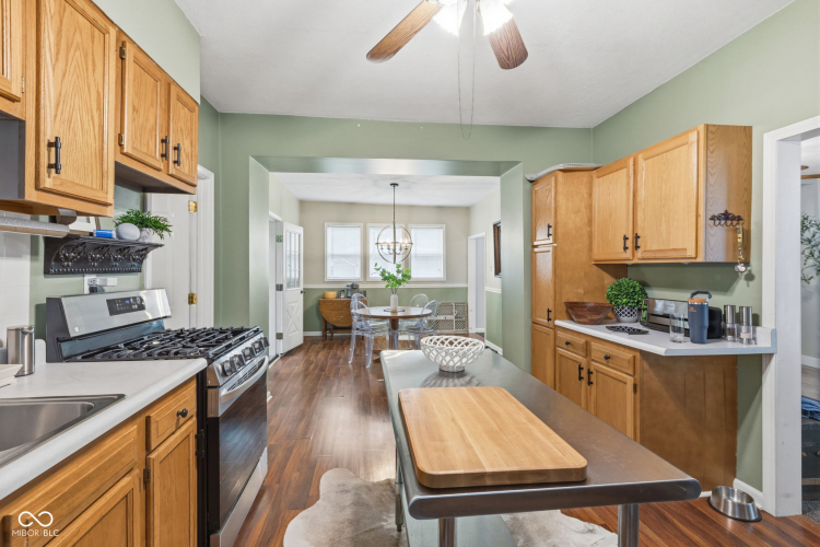 Listing Image 15