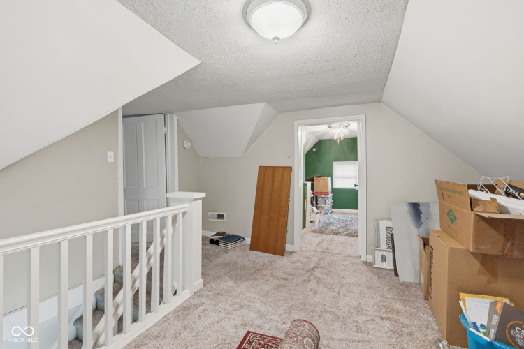 Listing Image 28