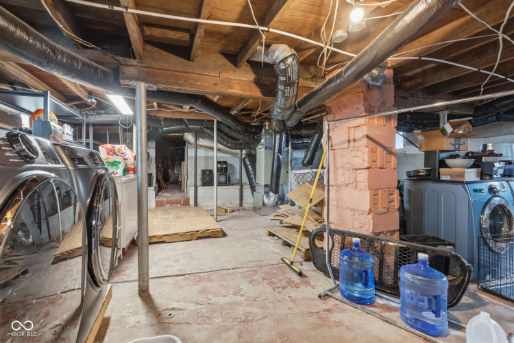 Listing Image 36