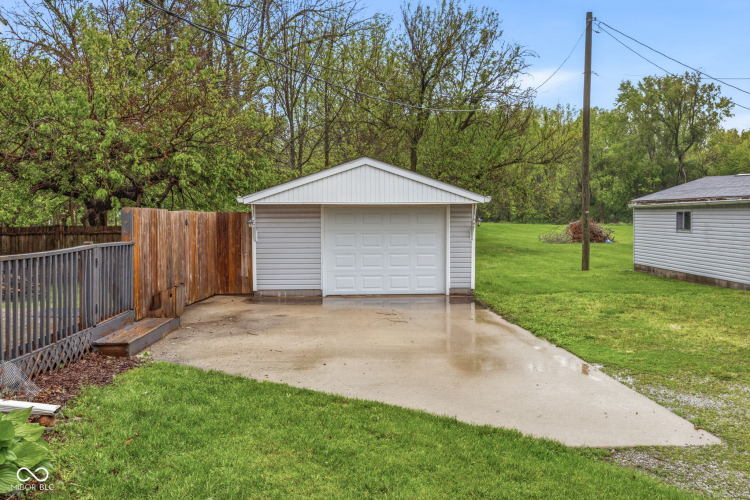Listing Image 42