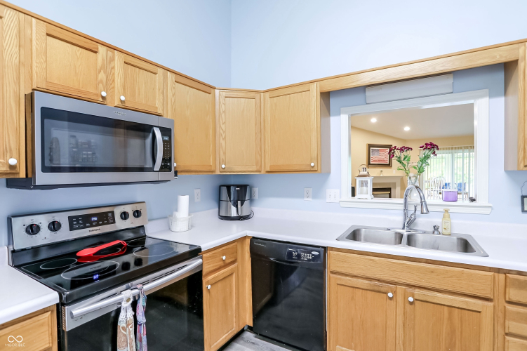 Listing Image 15