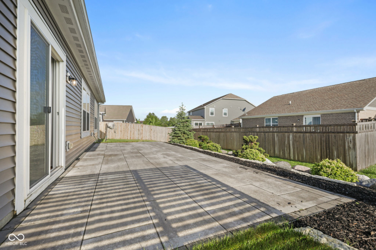 Listing Image 33